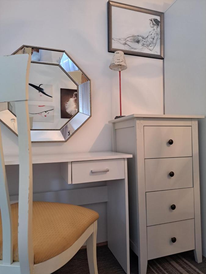 Iggory Apartment *