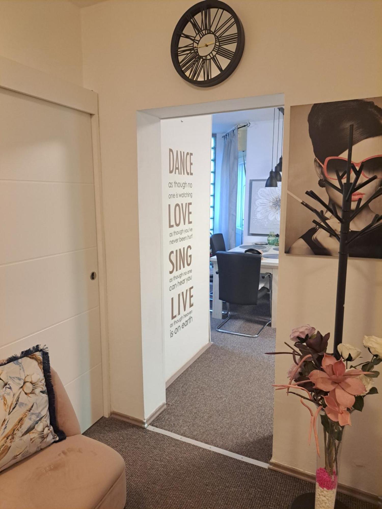 Iggory Apartment
