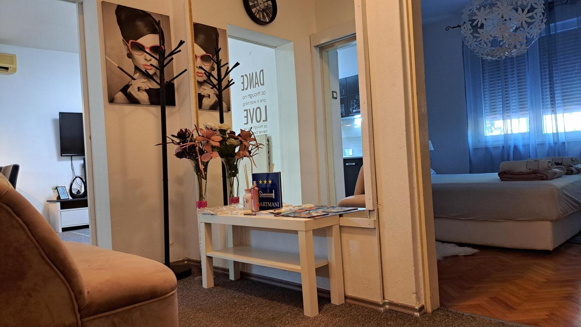 Iggory Apartment *